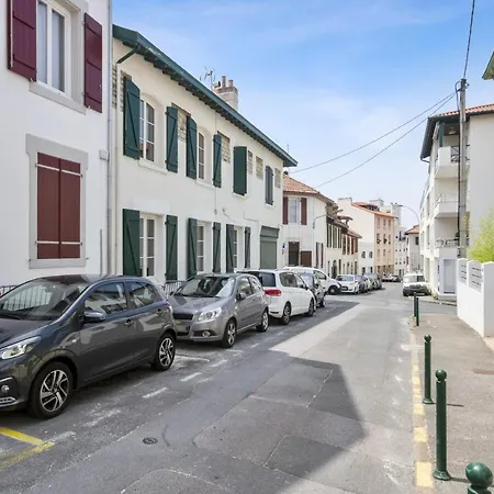 Apartment Charming 1br Flat With Sea View At The Heart Of - Welkeys